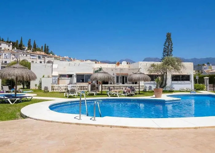 Tropicana Townhouse, 2 Bedroom Next To The Pool