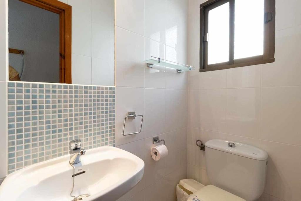 Tropicana Townhouse, 2 Bedroom Next To The Pool Apartment