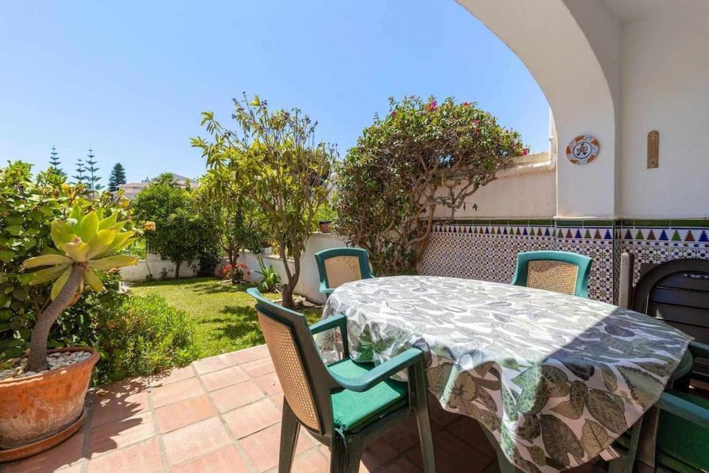 Apartment Tropicana Townhouse, 2 Bedroom Next To The Pool *