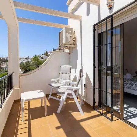 Tropicana Townhouse, 2 Bedroom Next To The Pool Nerja Exterior photo