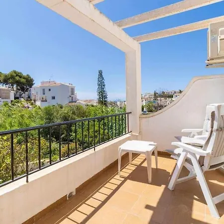 Tropicana Townhouse, 2 Bedroom Next To The Pool Nerja Exterior photo